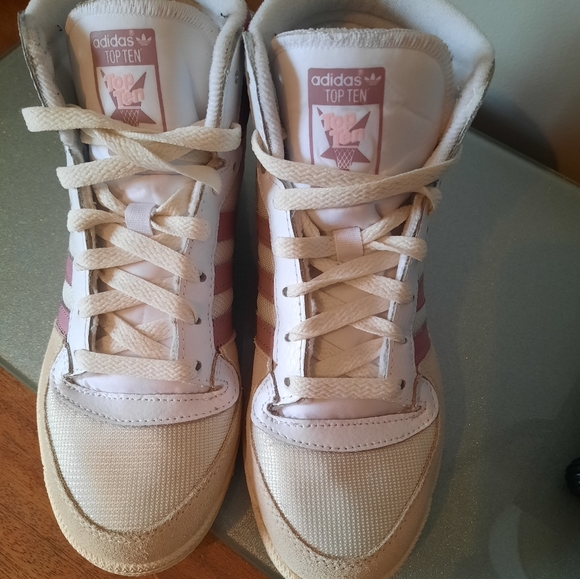Pink Adidas Top Ten - Picture 2 of 4